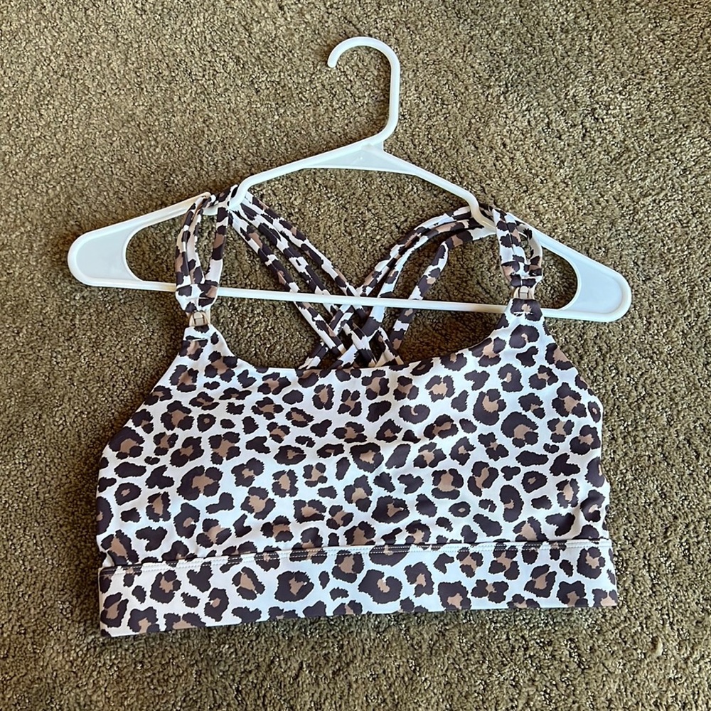 Sweat and Milk Chloe 4 running nursing/pumping sports bra